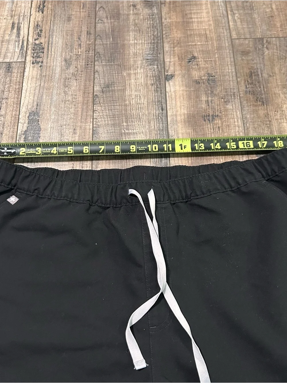 Men’s Figs Scrub Pants XXL Short Tansen Jogger Scrubs Black Technical Collection